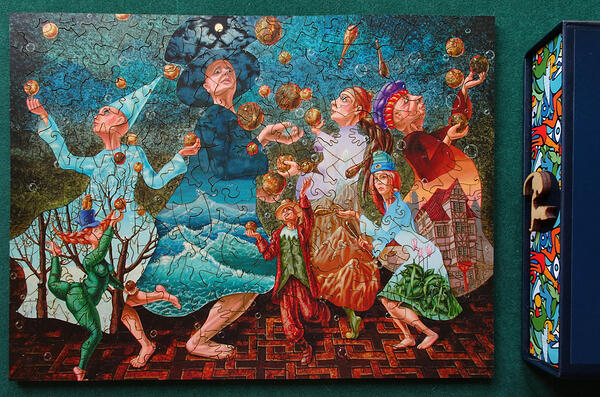 Juggler by Victor Molev, with box.