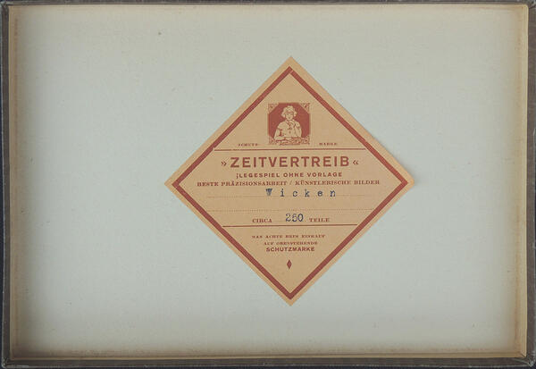 Inner lid label