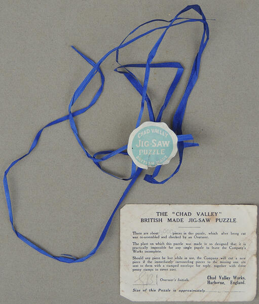 Ribbon+Check label
