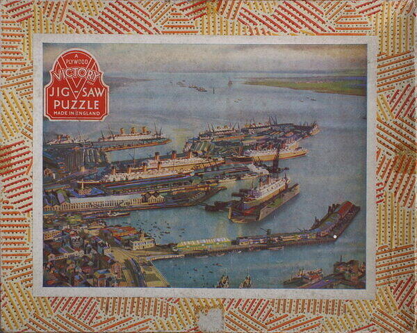 SOUTHAMPTON DOCKS 400 (BOX).jpg
